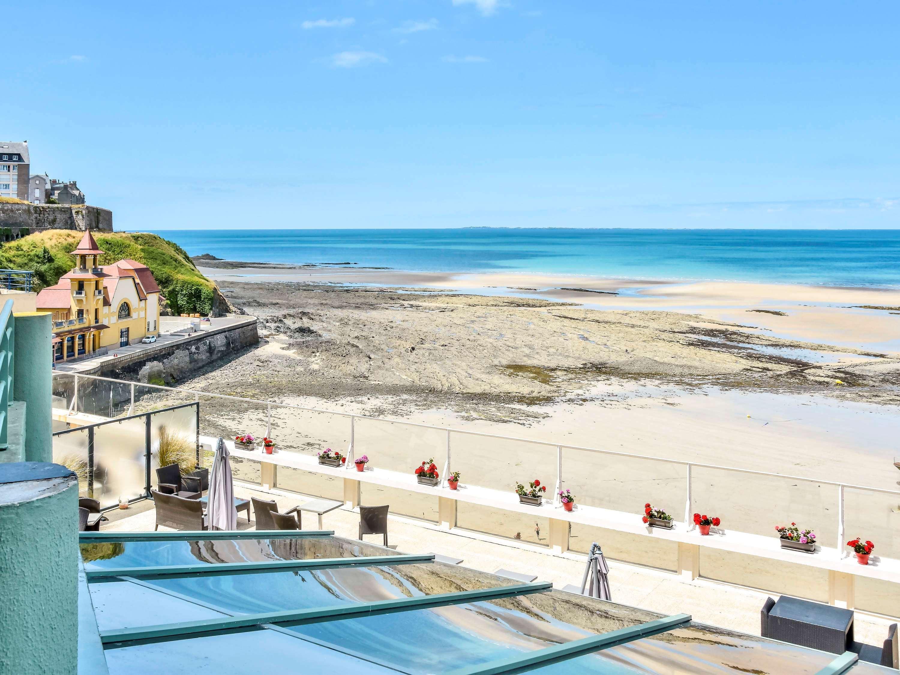 Hotel Mercure Le Grand Large 4*
